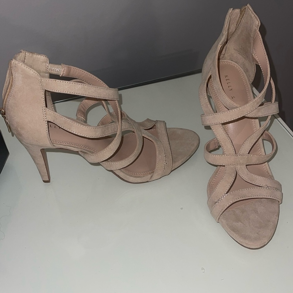 NEVER WORN Kelley and Kate Nude Heels